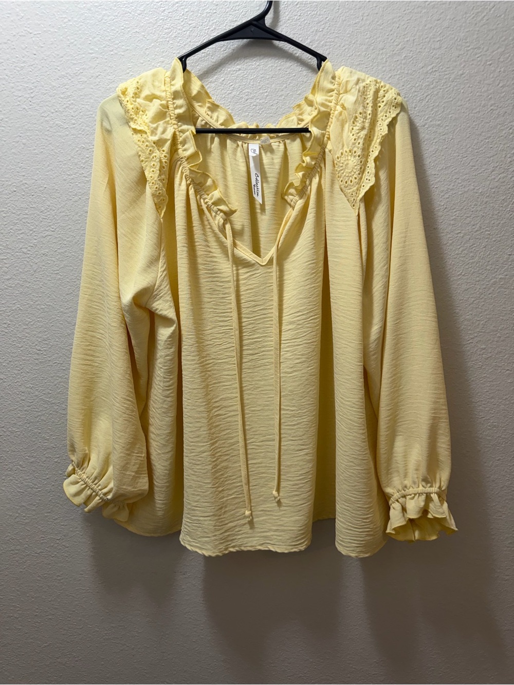 Lightweight Yellow Ruffle-Trim Peasant Blouse